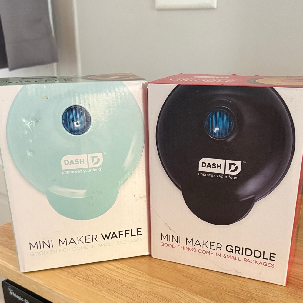 Ash Mini Maker Waffle and Griddle Set - Aqua and Black